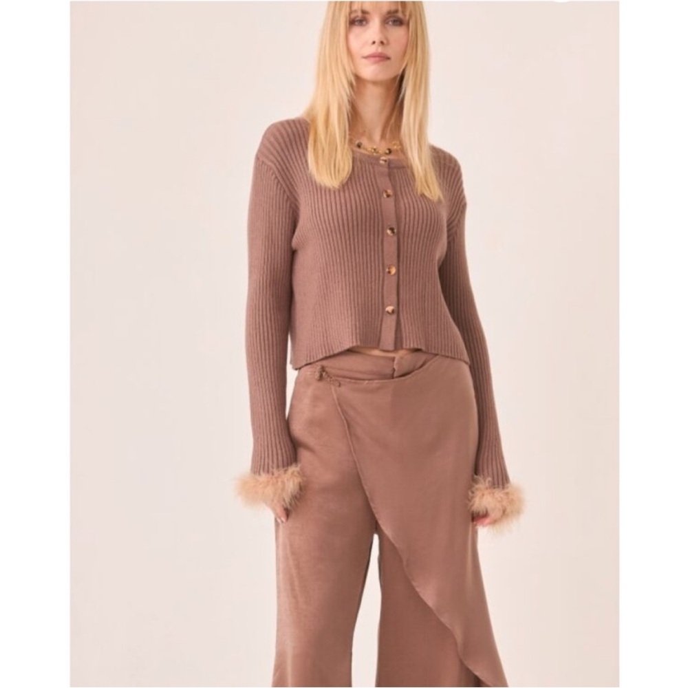 NKN Nekane Brownie Ribbed Cropped Cardigan Faux Fur Cuffs Medium/Large NWT